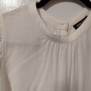 Liz Claiborne sleeveless ruffle accented blouse xl